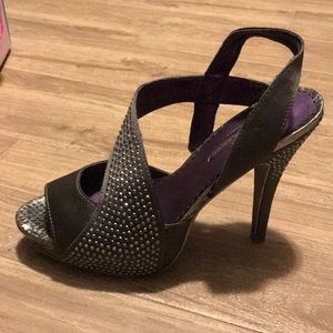 Poetic Licence royal occasion heel